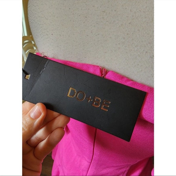 Hot Pink Off the Shoulder Barbiecore Mini Dress
Fit & Flare Boutique - Picture 5 of 6